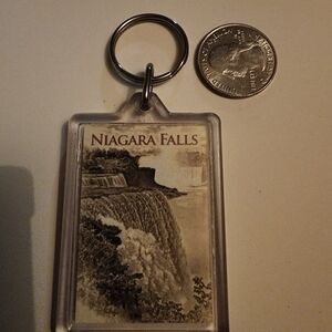 Niagara Falls Souvenir Keychain - Beige/Tan Image Clear Acrylic Travel Gift